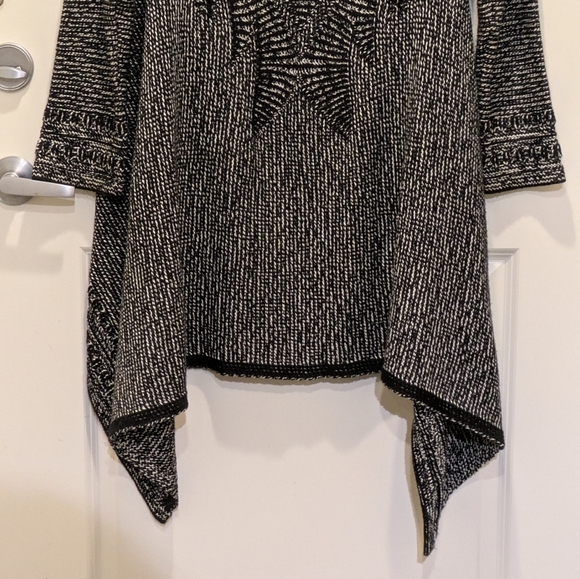 Vintage Putorti L/XL Chunky Black and White Knit Duster with Back Detail - Picture 5 of 8